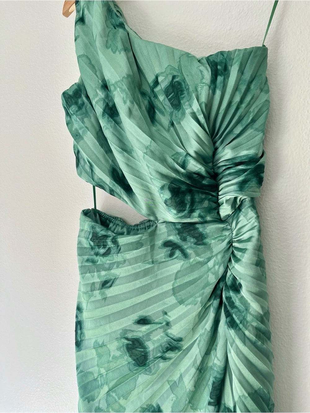NWT Abercrombie & Fitch Giselle Pleated One-Shoulder Maxi Dress Petite -Sz XSP - Picture 8 of 11